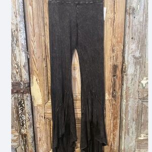 T Party Fashion Black Stretch Flared Ruffle Pants L